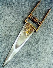 175px-Ornamental_katar.jpg